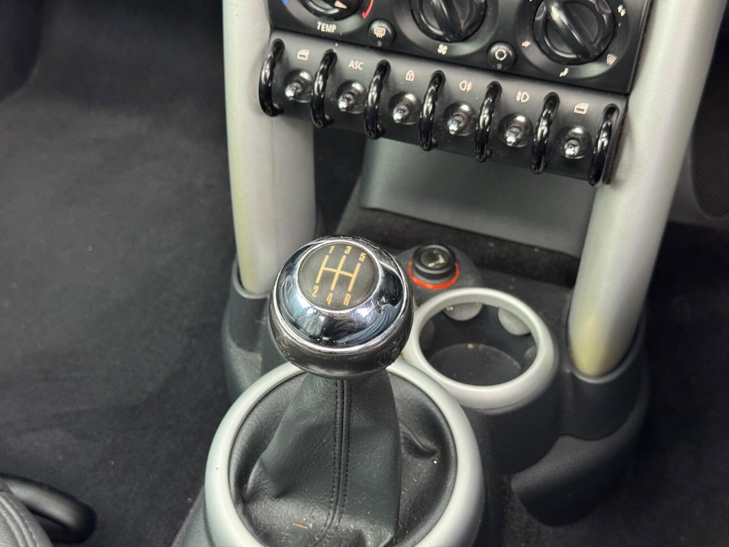 Used MINI Hatch 2002 for sale - 76408913: Photo 29