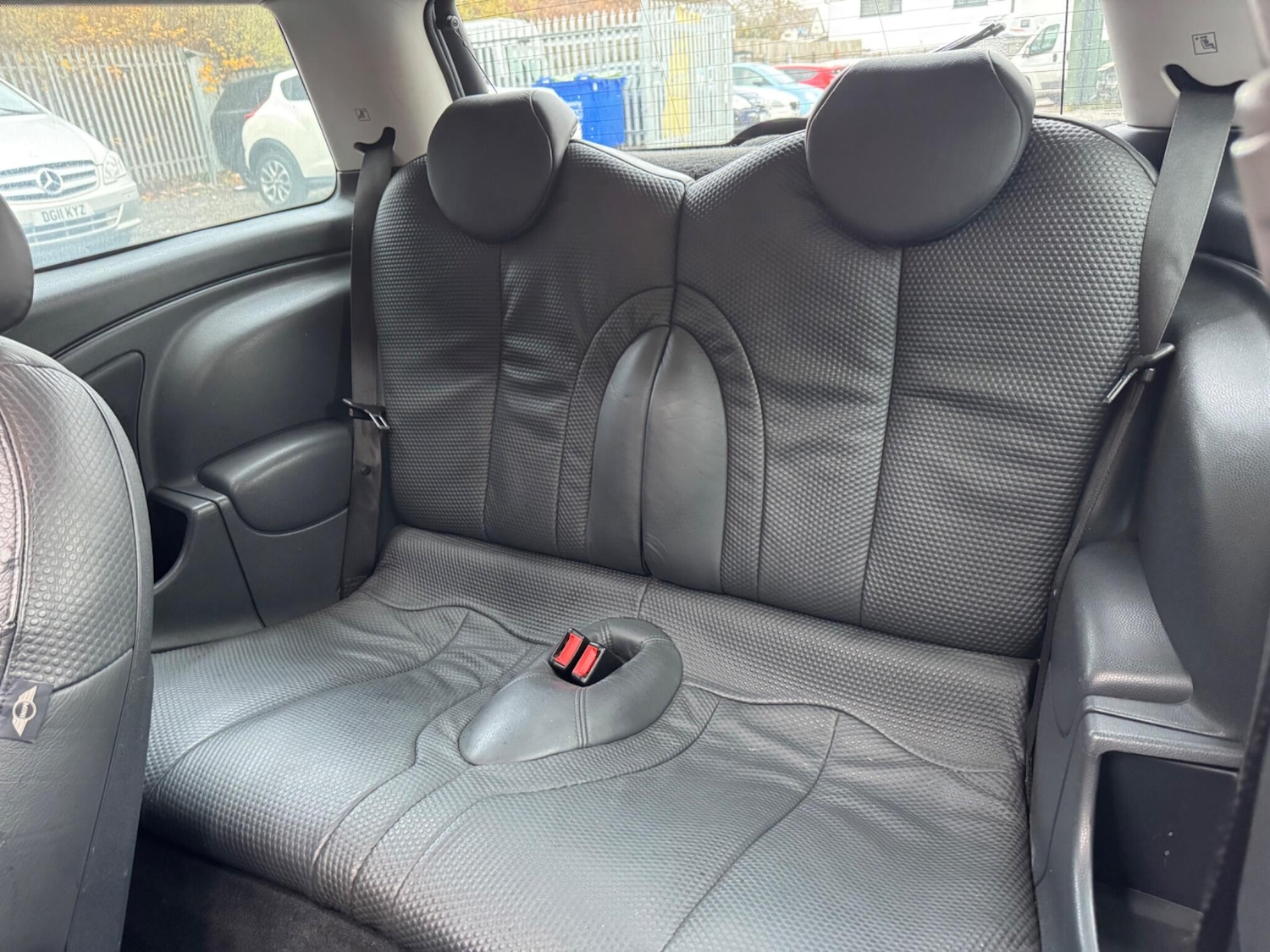 Used MINI Hatch 2002 for sale - 76408913: Photo 32