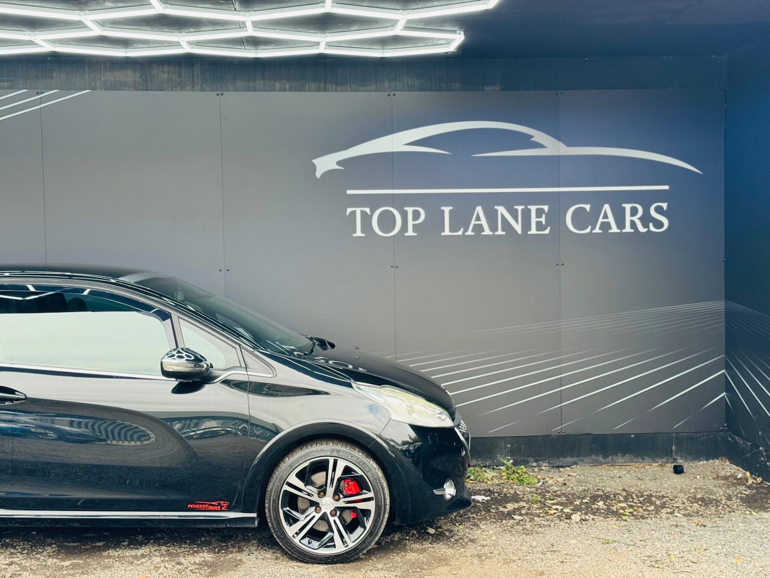 Used Peugeot 208 2015 for sale - 76294661: Photo 12