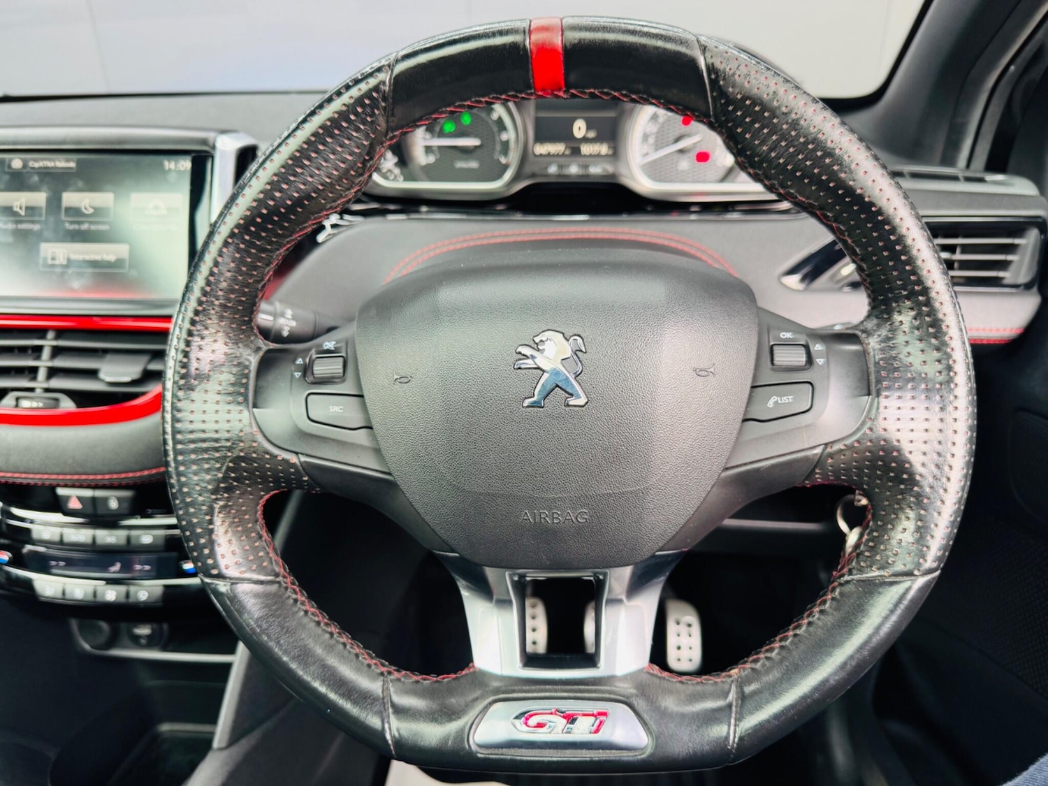 Used Peugeot 208 2015 for sale - 76294661: Photo 16
