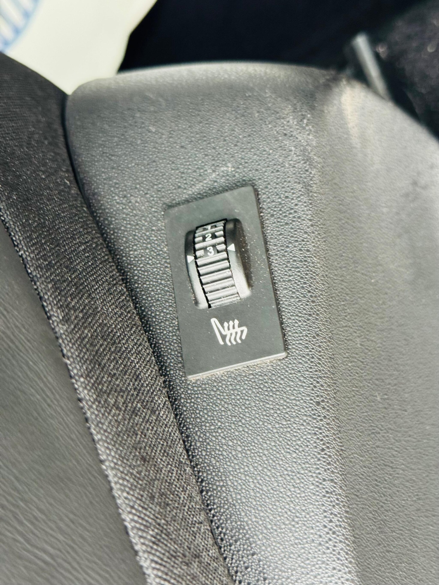 Used Peugeot 208 2015 for sale - 76294661: Photo 27