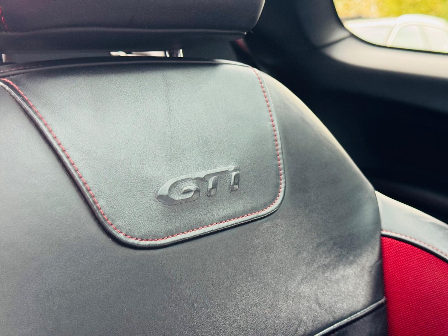 Used Peugeot 208 2015 for sale - 76294661: Photo 31