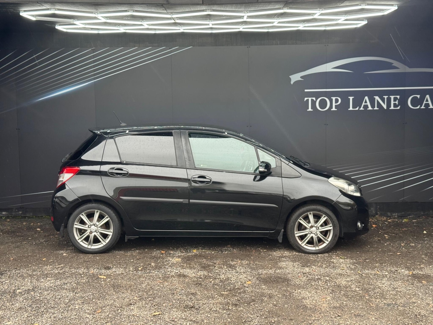 Used Toyota Yaris for sale - 76527915: Photo 14