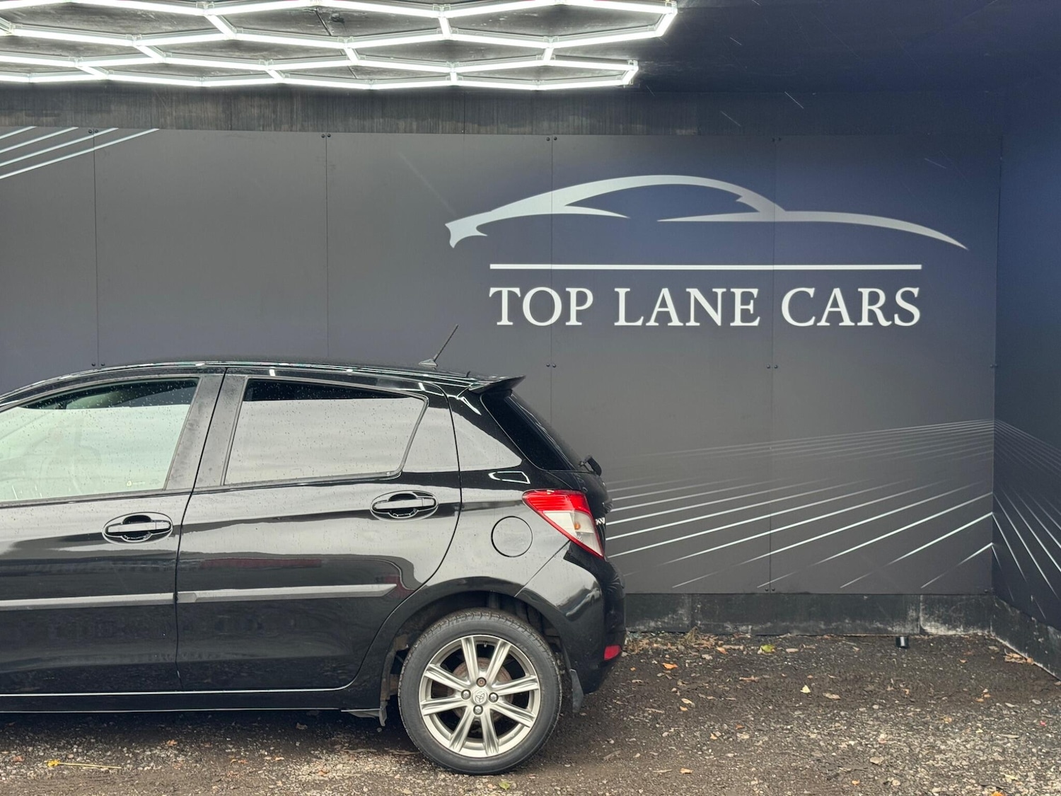 Used Toyota Yaris for sale - 76527915: Photo 18