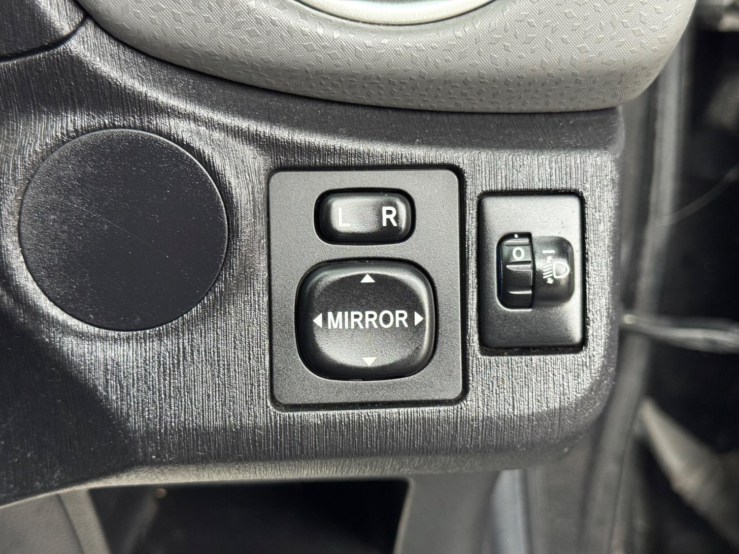 Used Toyota Yaris for sale - 76527915: Photo 32