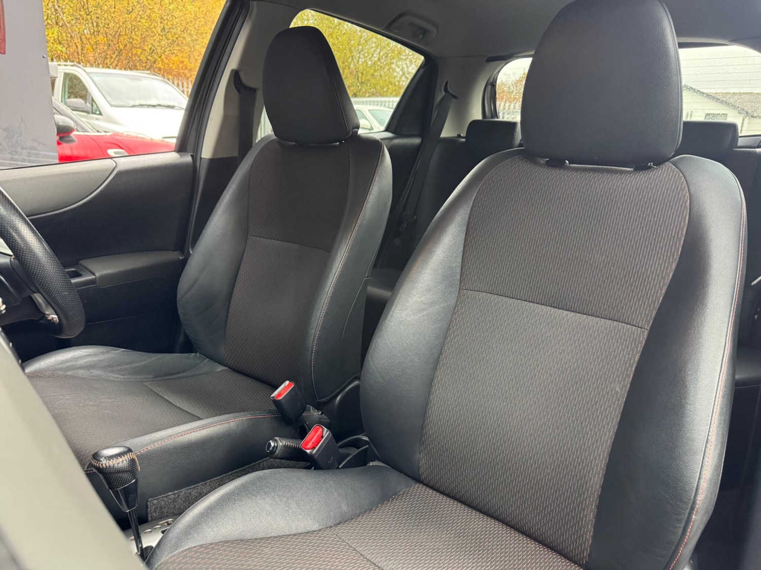 Used Toyota Yaris for sale - 76527915: Photo 34