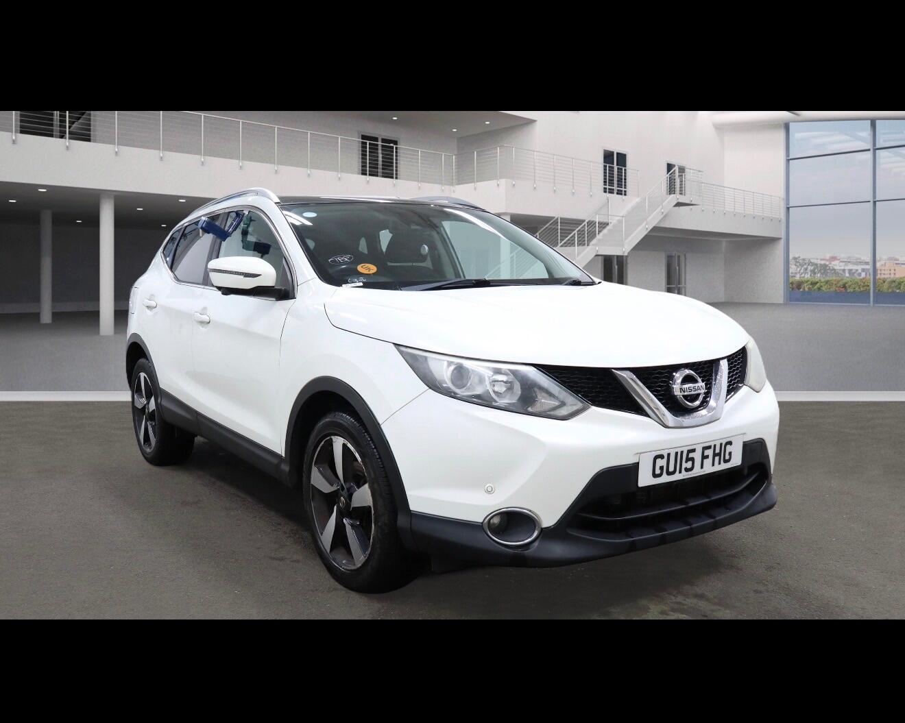 Used Nissan Qashqai 2015 for sale - 77884901: Photo 3