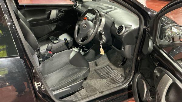 Used Toyota AYGO 2012 for sale - 77266651: Photo 3