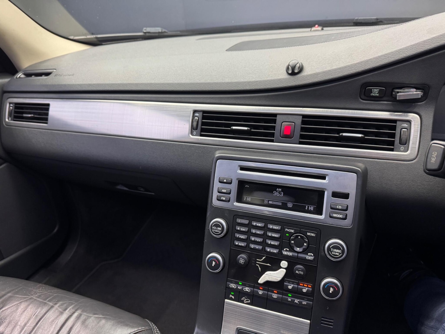 Used Volvo XC70 2008 for sale - 77119612: Photo 23