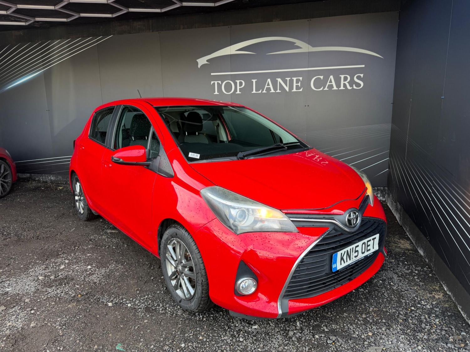 Used Toyota Yaris 2015 for sale - 77884912: Photo 15