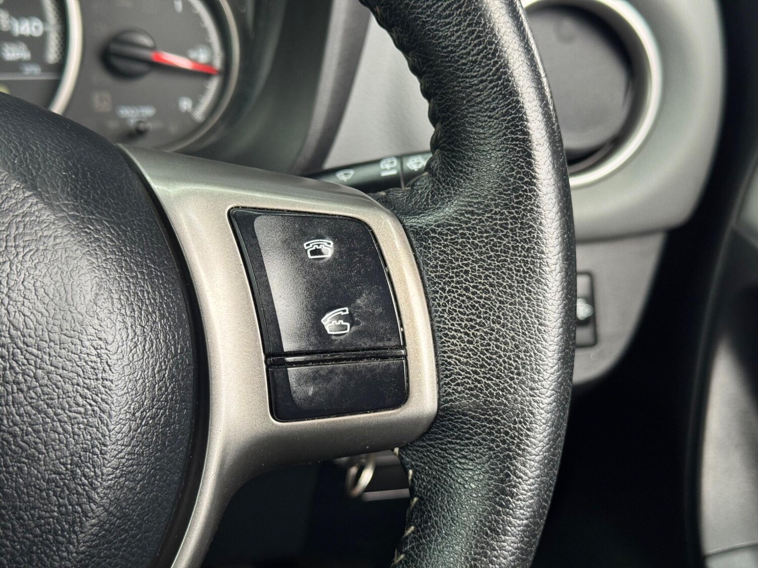 Used Toyota Yaris 2014 for sale - 77884899: Photo 21