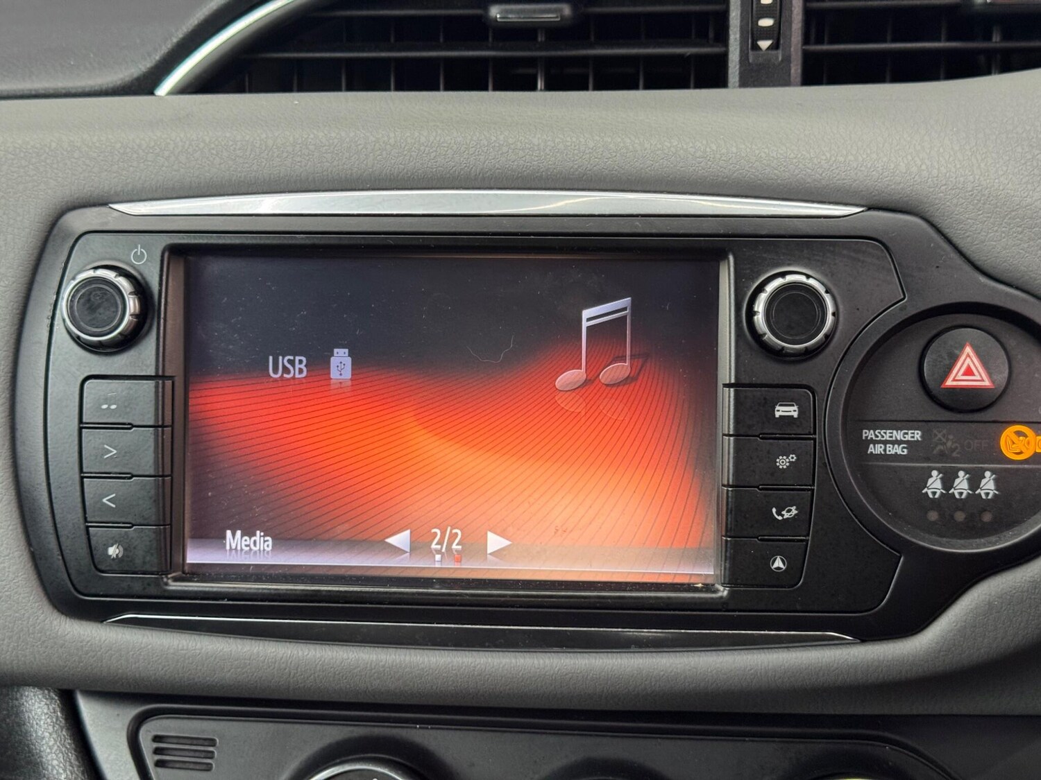 Used Toyota Yaris 2014 for sale - 77884899: Photo 26