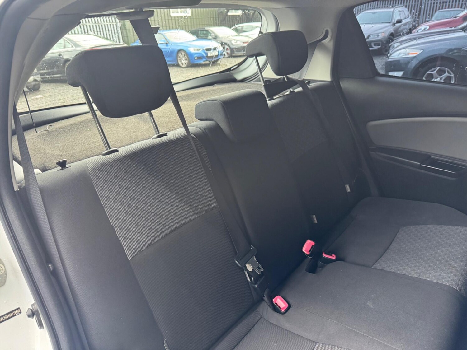 Used Toyota Yaris 2014 for sale - 77884899: Photo 32