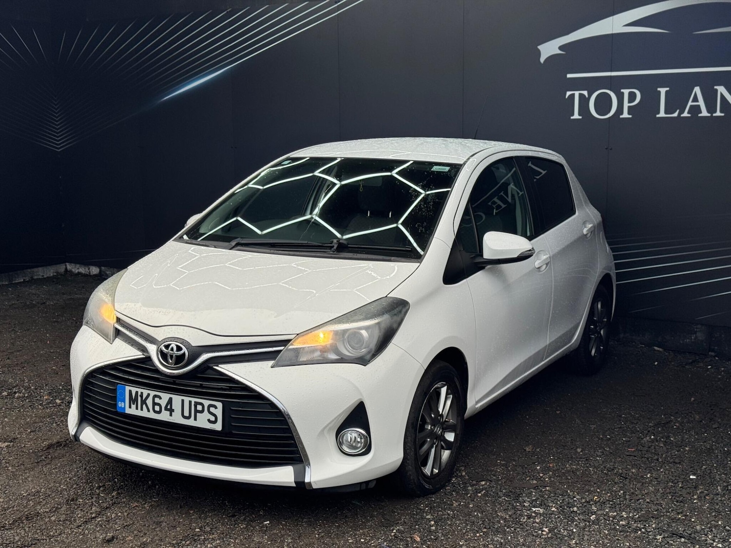 Used Toyota Yaris 2014 for sale - 77884899: Photo 7