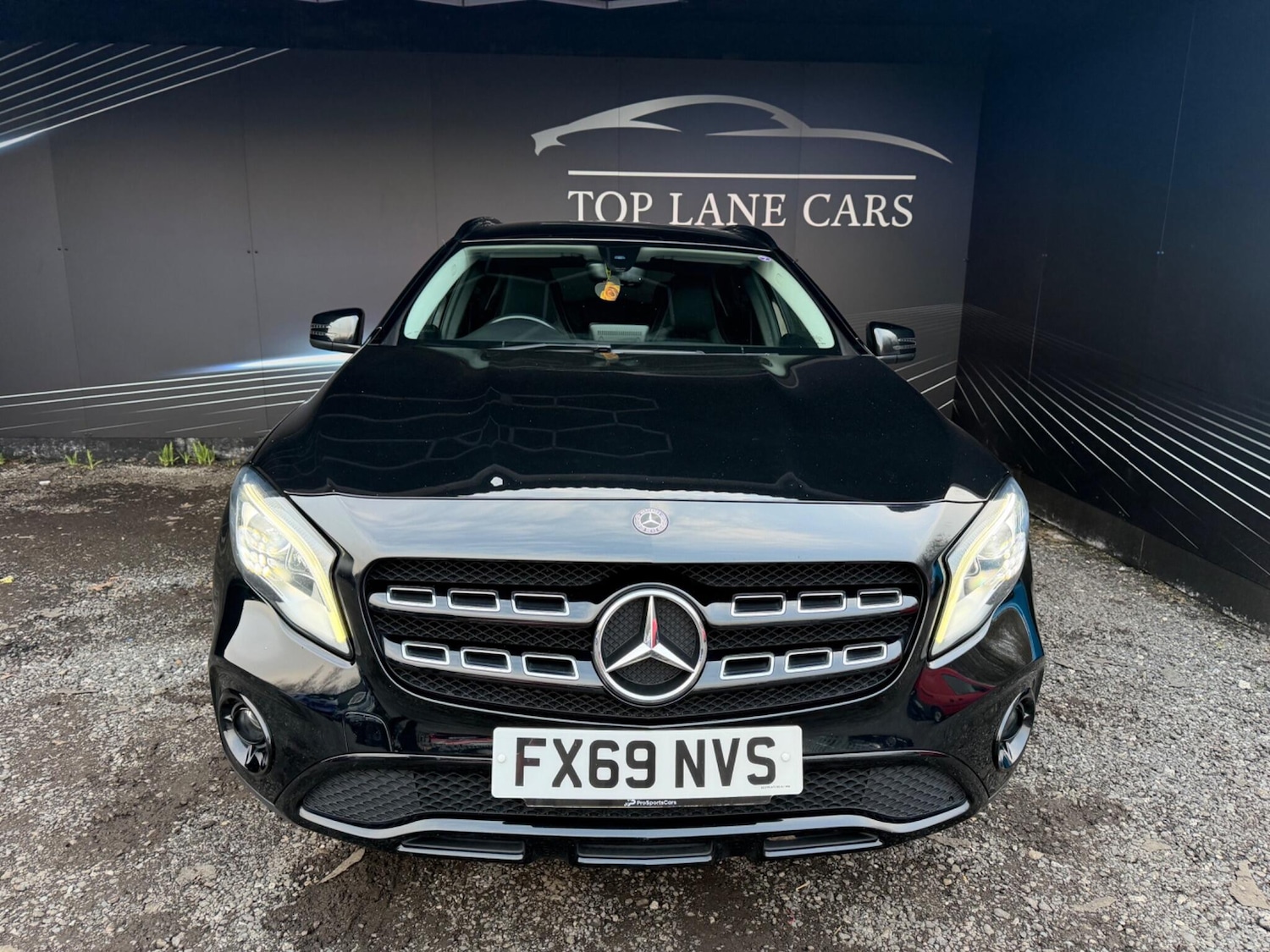 Used Mercedes-Benz GLA 2019 for sale - 78019519: Photo 2