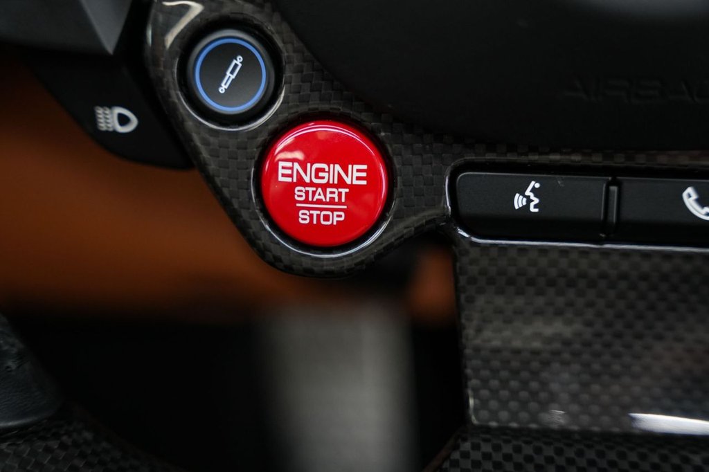 Used Ferrari 812 Superfast 2020 for sale - 77507994: Photo 32