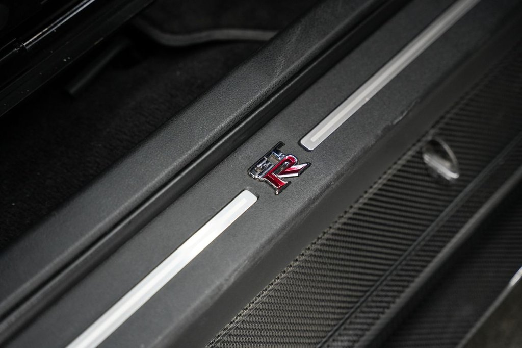 Used Nissan GT-R 2011 for sale - 77667681: Photo 17