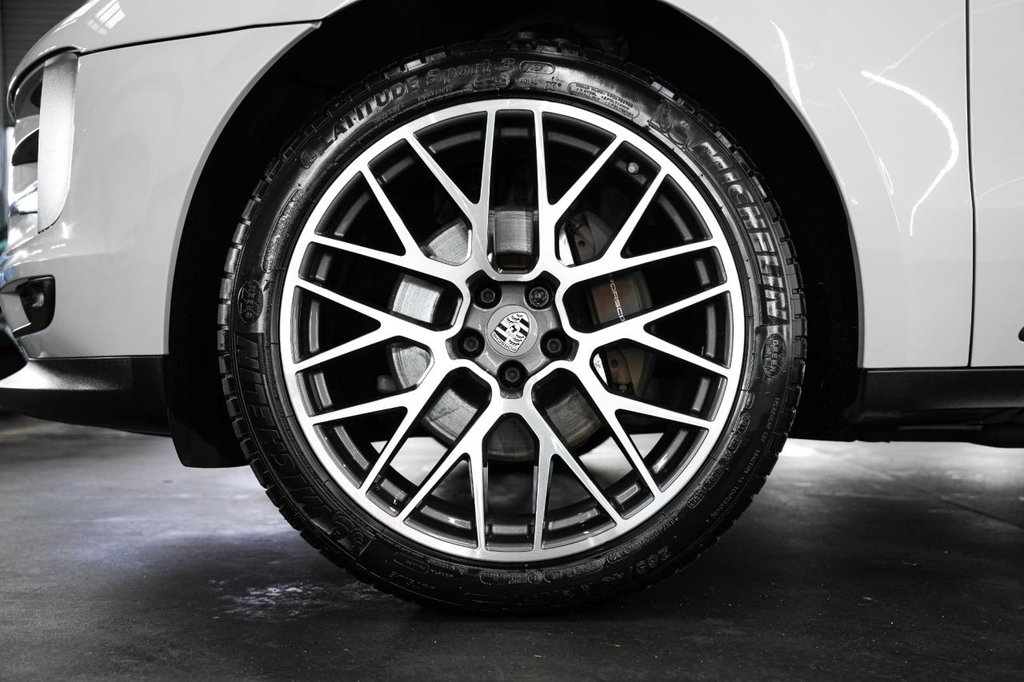 Used Porsche Macan 2018 for sale - 77121847: Photo 10