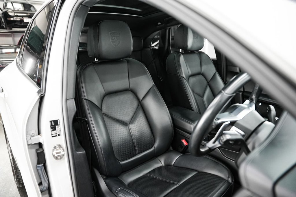 Used Porsche Macan 2018 for sale - 77121847: Photo 45