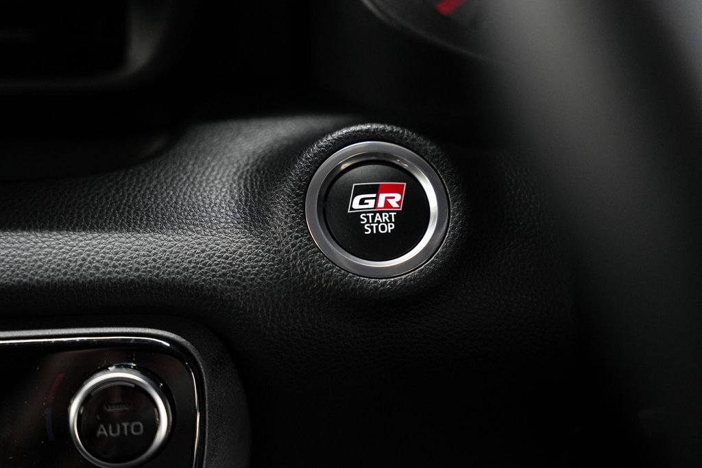 Used Toyota Yaris 2022 for sale - 76441789: Photo 28