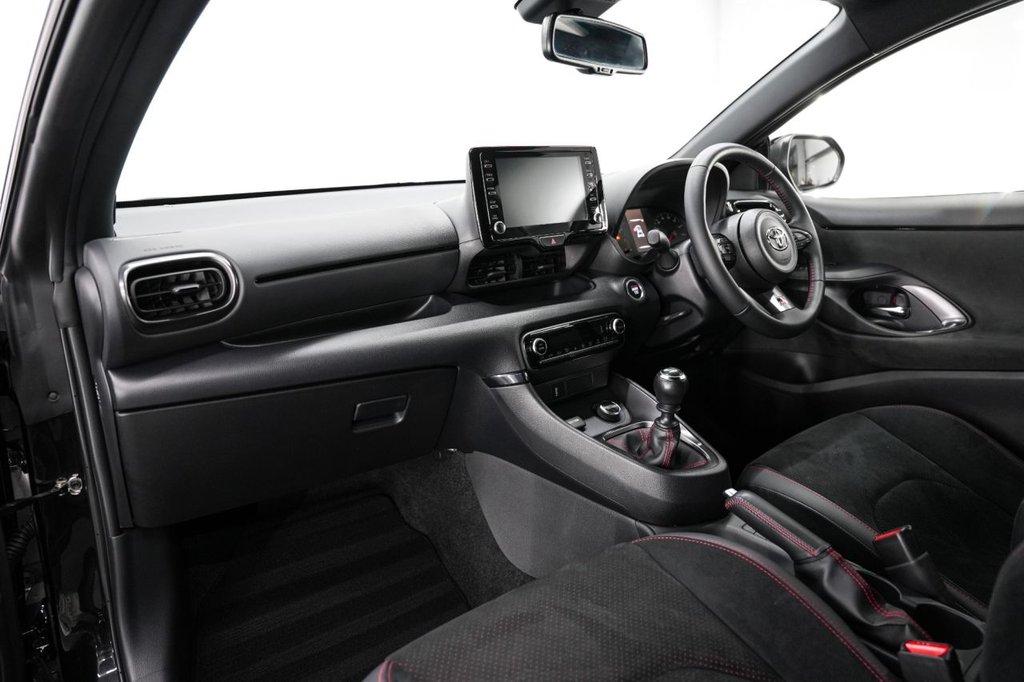 Used Toyota Yaris 2022 for sale - 76441789: Photo 47