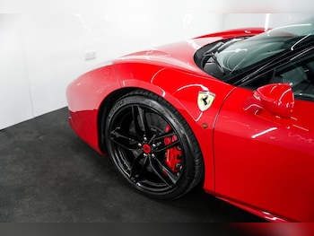 Used Ferrari 488 2017 for sale - 75911483: Photo