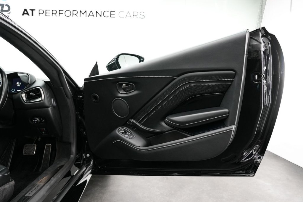 Used Aston Martin Vantage 2018 for sale - 76312866: Photo 17