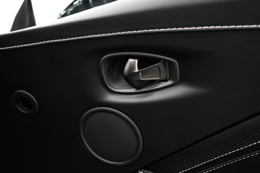 Used Aston Martin Vantage 2018 for sale - 76312866: Photo 20