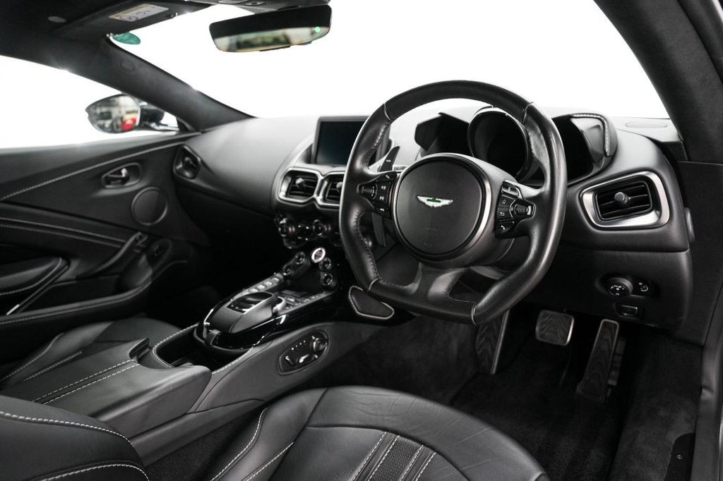 Used Aston Martin Vantage 2018 for sale - 76312866: Photo 3