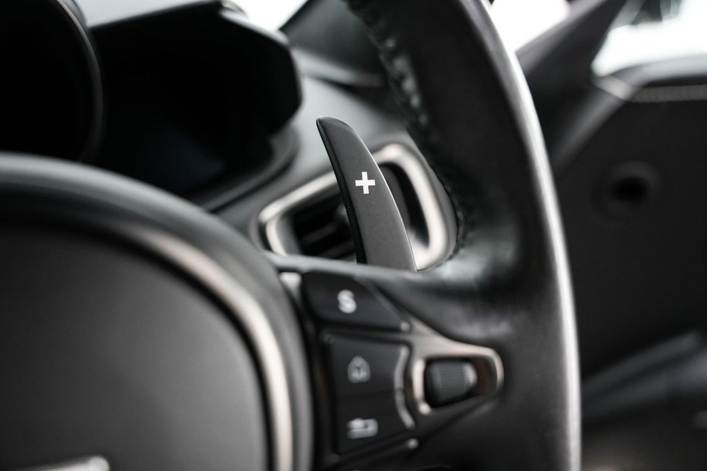 Used Aston Martin Vantage 2018 for sale - 76312866: Photo 30