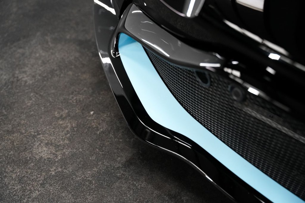 Used Aston Martin Vantage 2018 for sale - 76312866: Photo 4