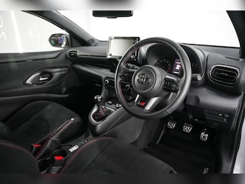 Used Toyota Yaris 2022 for sale - 76941599: Photo