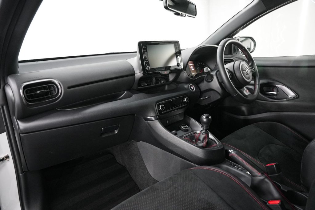 Used Toyota Yaris 2022 for sale - 76941599: Photo 46