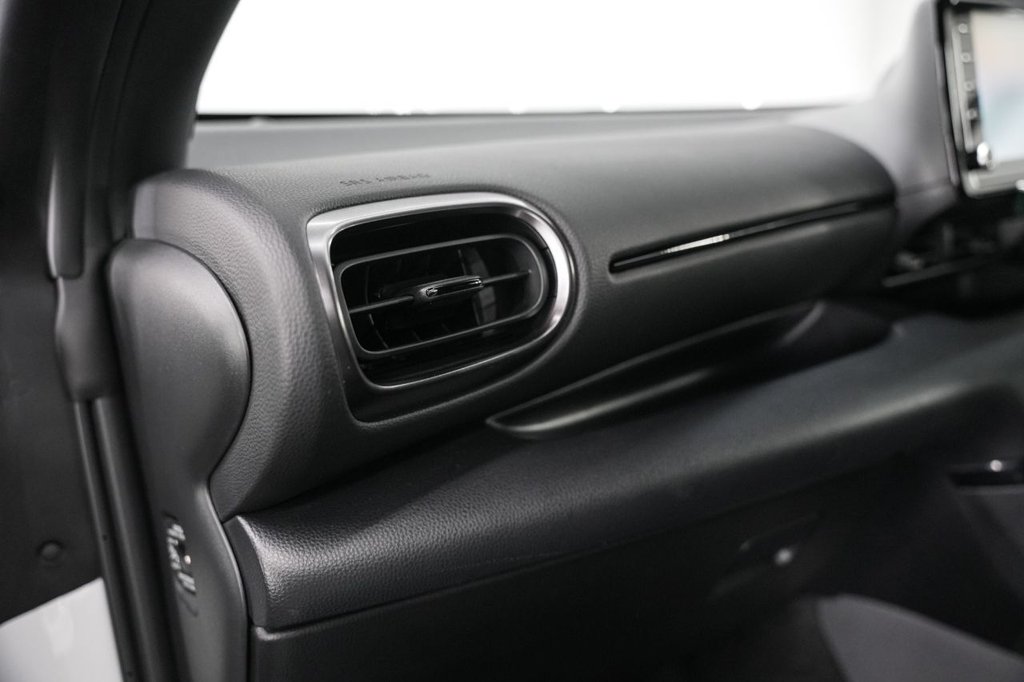 Used Toyota Yaris 2022 for sale - 76941599: Photo 47