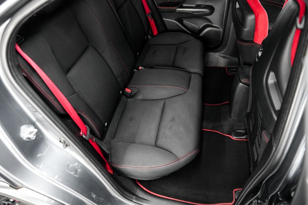 Used Honda Civic 2016 for sale - 77031133: Photo 40