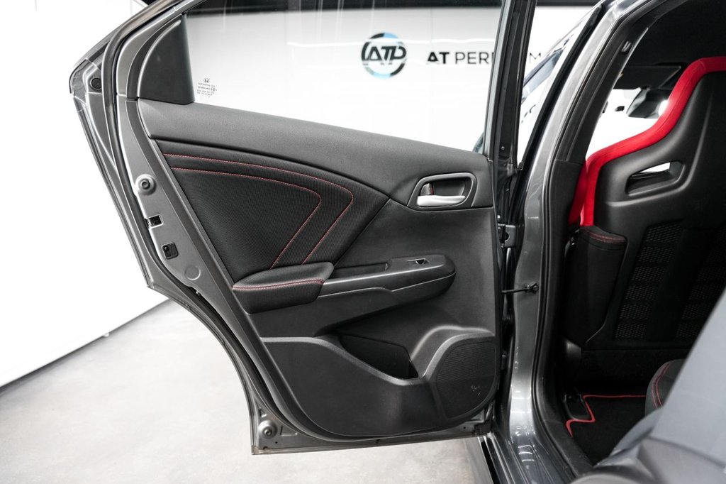 Used Honda Civic 2016 for sale - 77031133: Photo 41