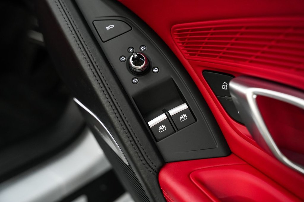 Used Audi R8 2017 for sale - 75937674: Photo 23