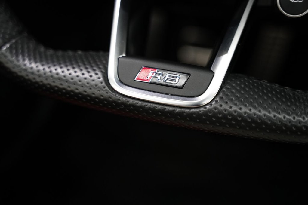 Used Audi R8 2017 for sale - 75937674: Photo 37