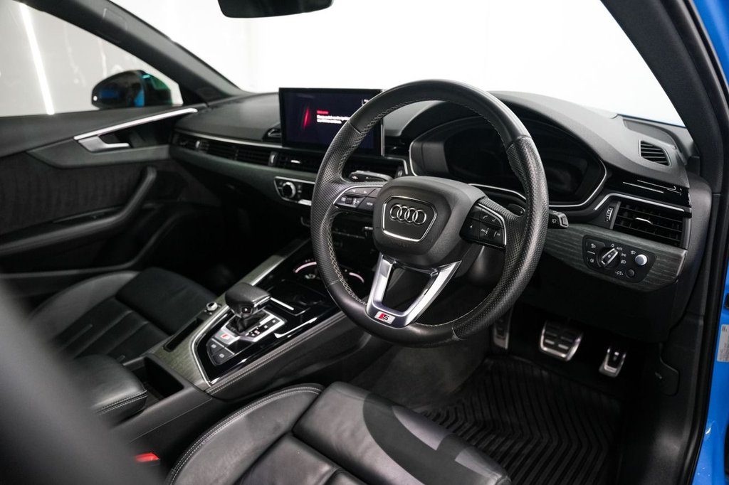 Used Audi A4 Avant 2021 for sale - 76582432: Photo 3