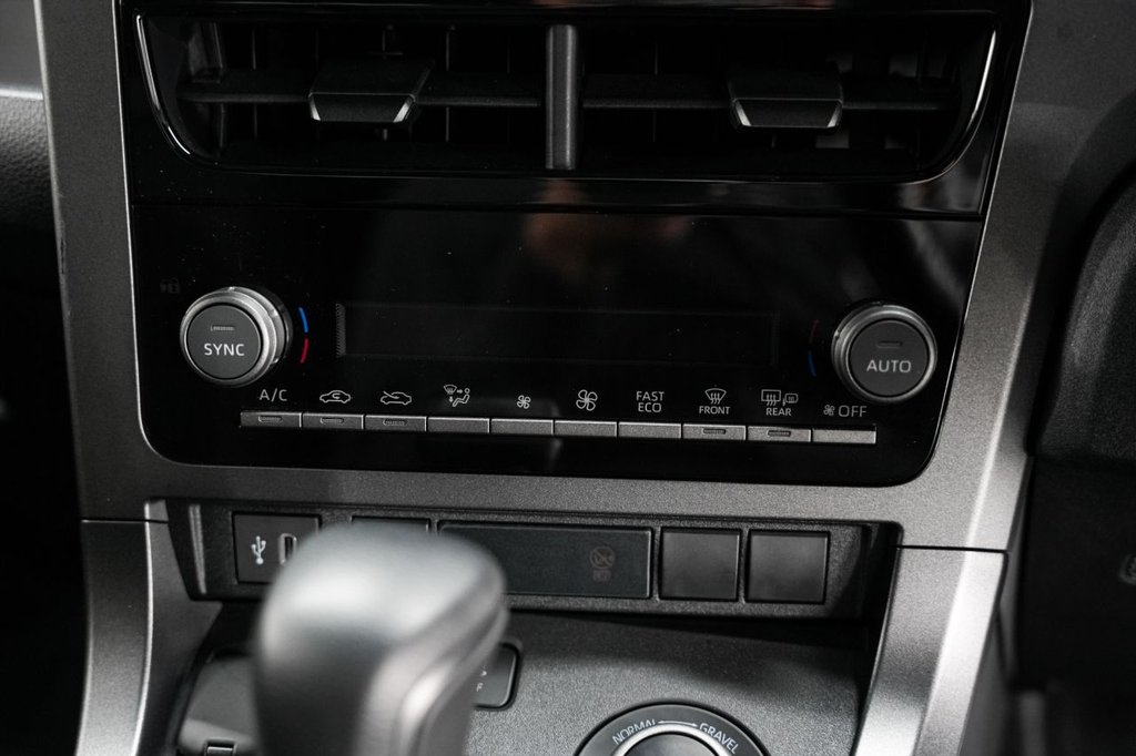 Used Toyota Yaris 2024 for sale - 76686453: Photo 26