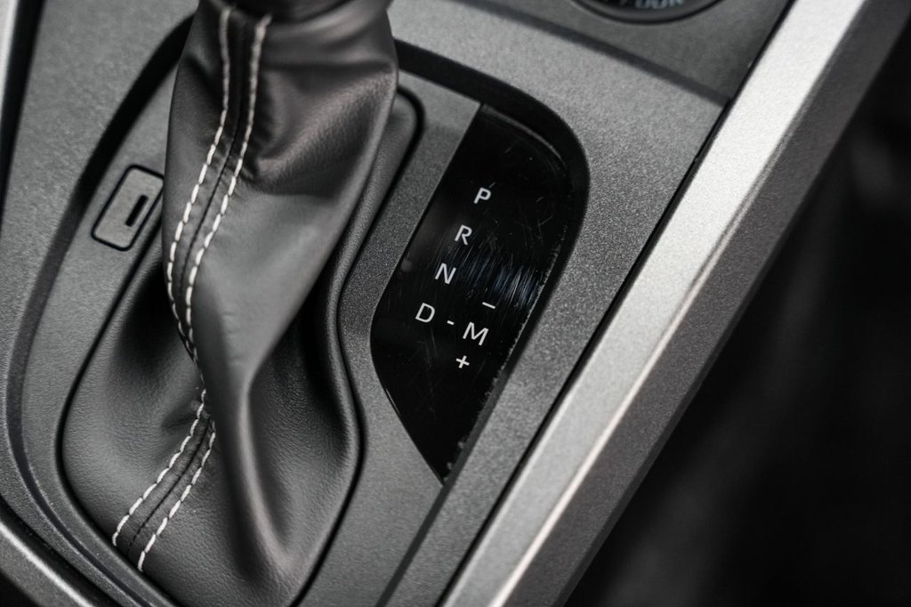 Used Toyota Yaris 2024 for sale - 76686453: Photo 31