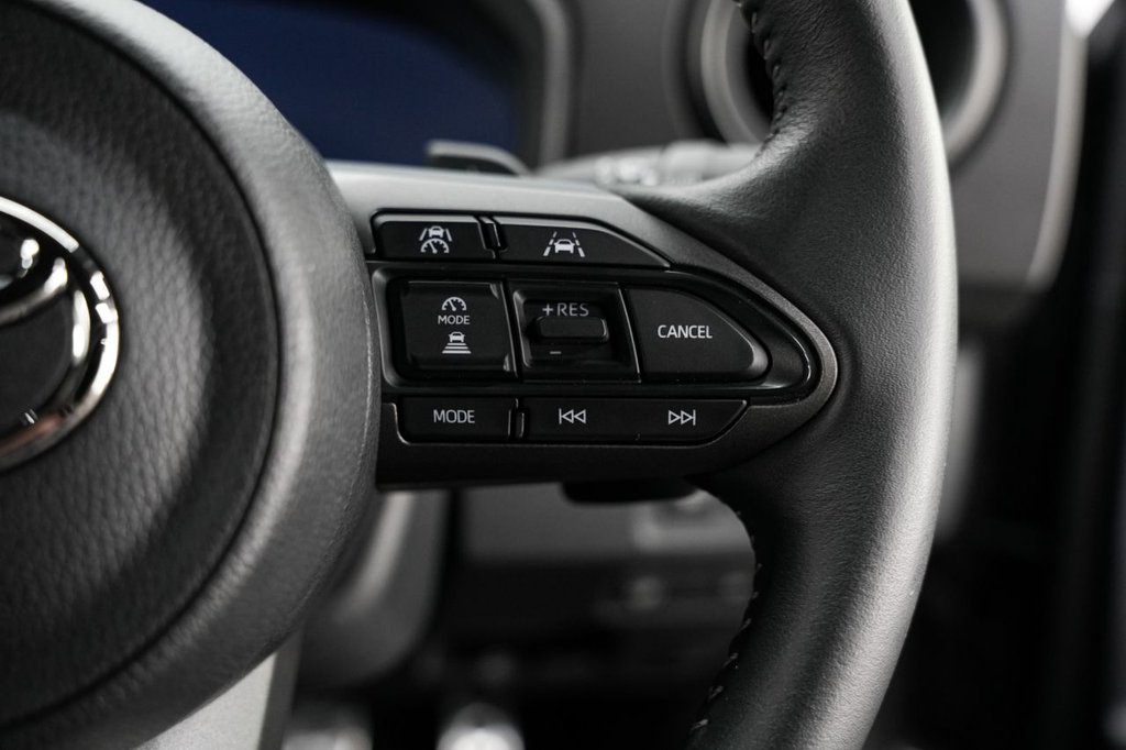 Used Toyota Yaris 2024 for sale - 76686453: Photo 33