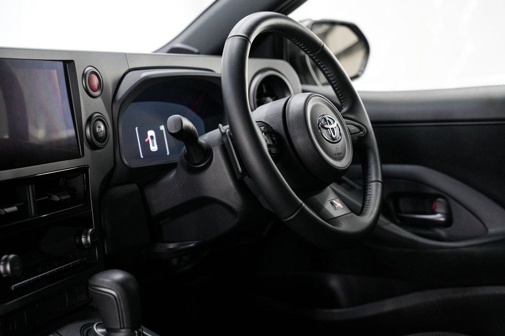 Used Toyota Yaris 2024 for sale - 76686453: Photo 49