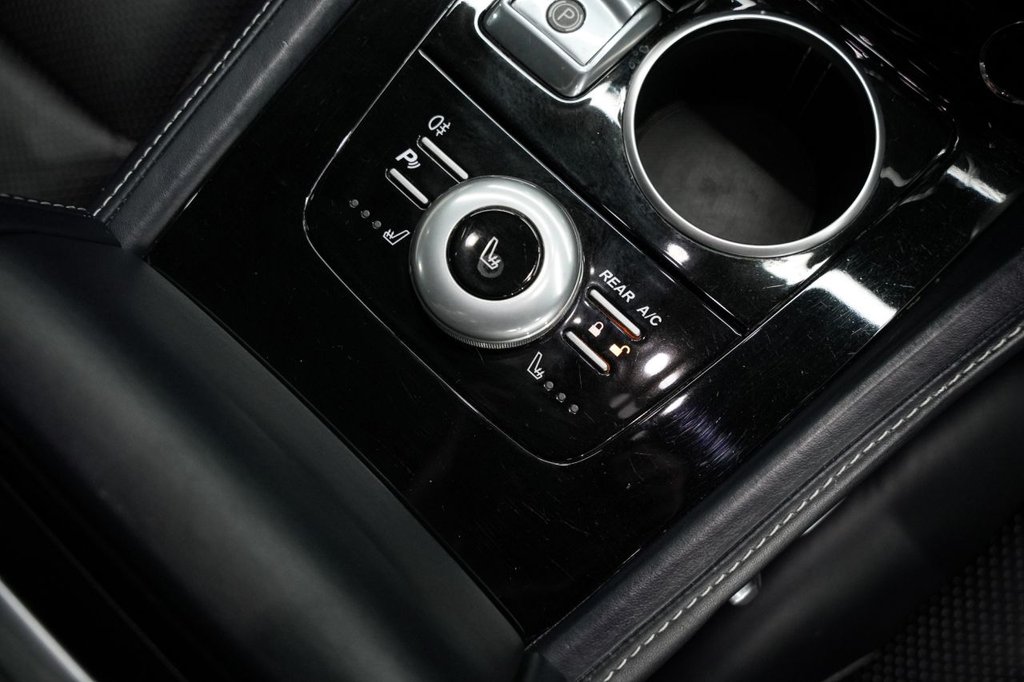 Used Aston Martin Rapide 2017 for sale - 77384105: Photo 33