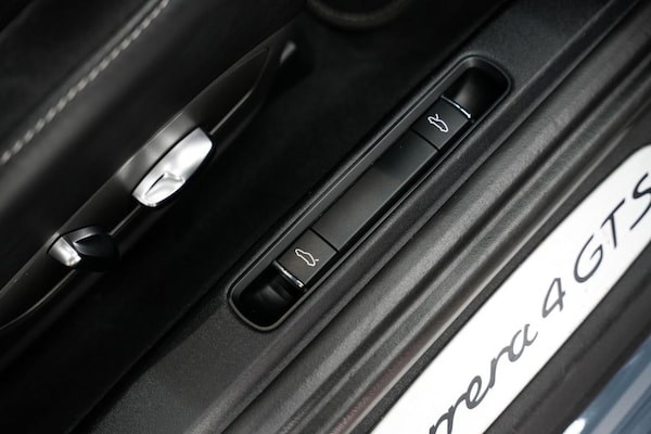 Used Porsche 911 2017 for sale - 76010347: Photo 20