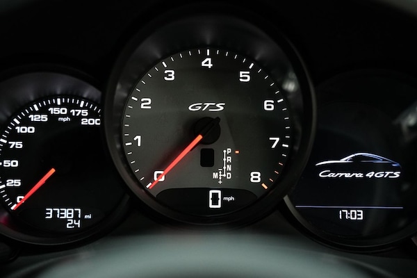 Used Porsche 911 2017 for sale - 76010347: Photo 27