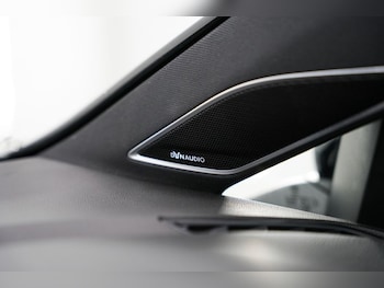 Used Volkswagen Golf 2018 for sale - 77384001: Photo