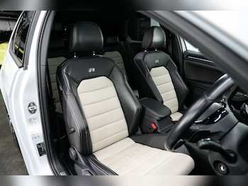 Used Volkswagen Golf 2018 for sale - 77384001: Photo