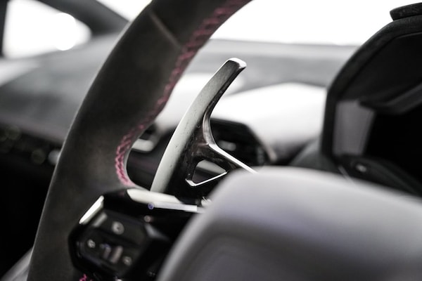 Used Lamborghini Huracan 2018 for sale - 76080478: Photo 32
