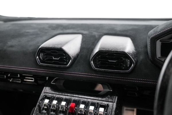 Used Lamborghini Huracan 2018 for sale - 76080478: Photo 34
